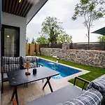 Vital Isitmali Havuzlu Villa&bungalov