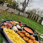 Vital Isitmali Havuzlu Villa&bungalov Bed and Breakfast