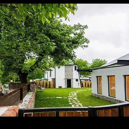 Couette-café Vital Isitmali Havuzlu Villa&bungalov Sapanca