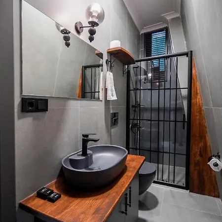 Vital Isitmali Havuzlu Villa&bungalov Couette-café *